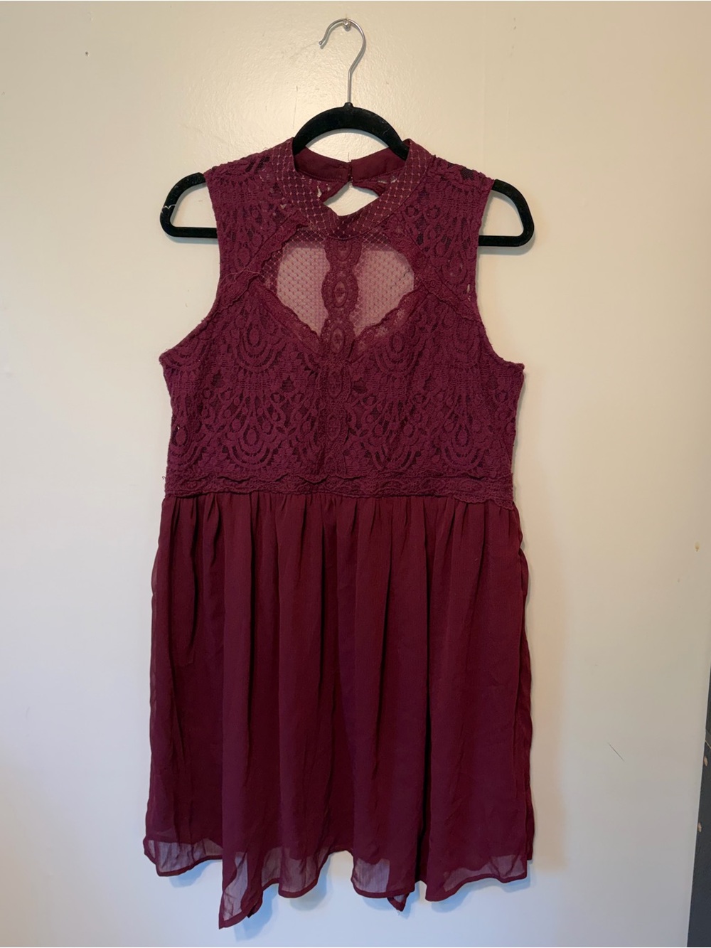 Sleeveless Lace Bodice Chiffon Skirt Dress - Wine